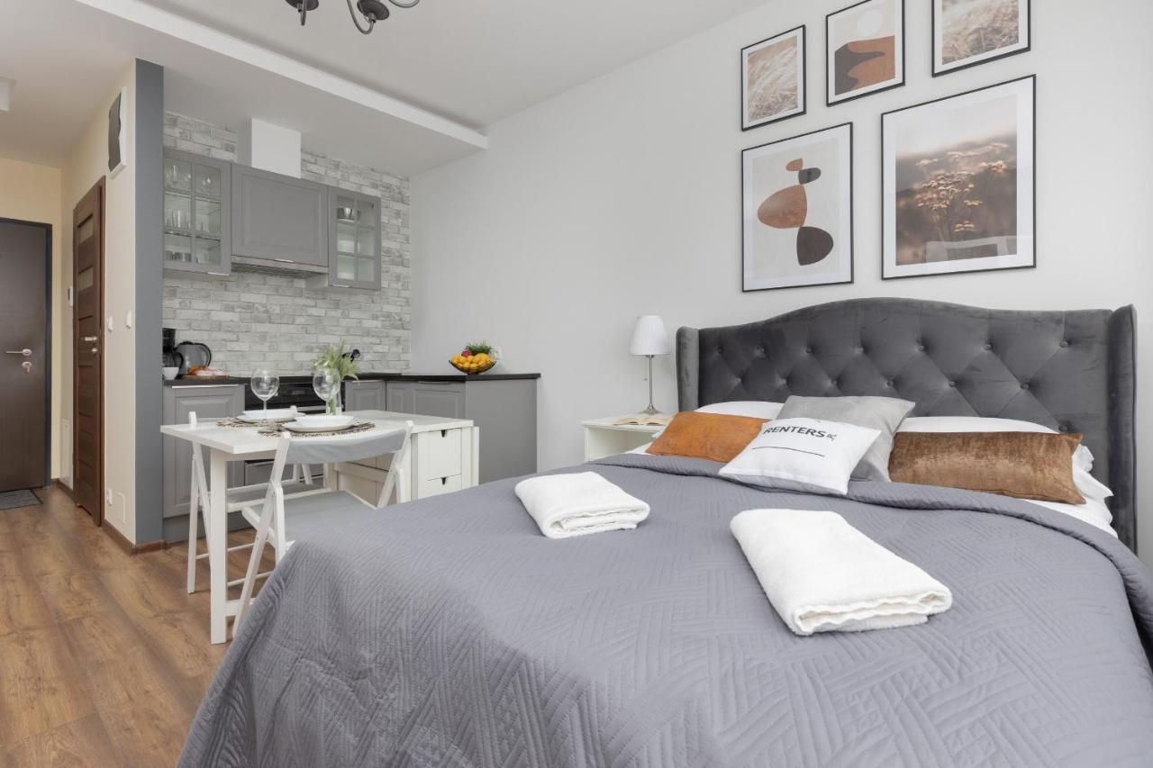 Butas Comfy & Trendy Studio Wola By Renters *