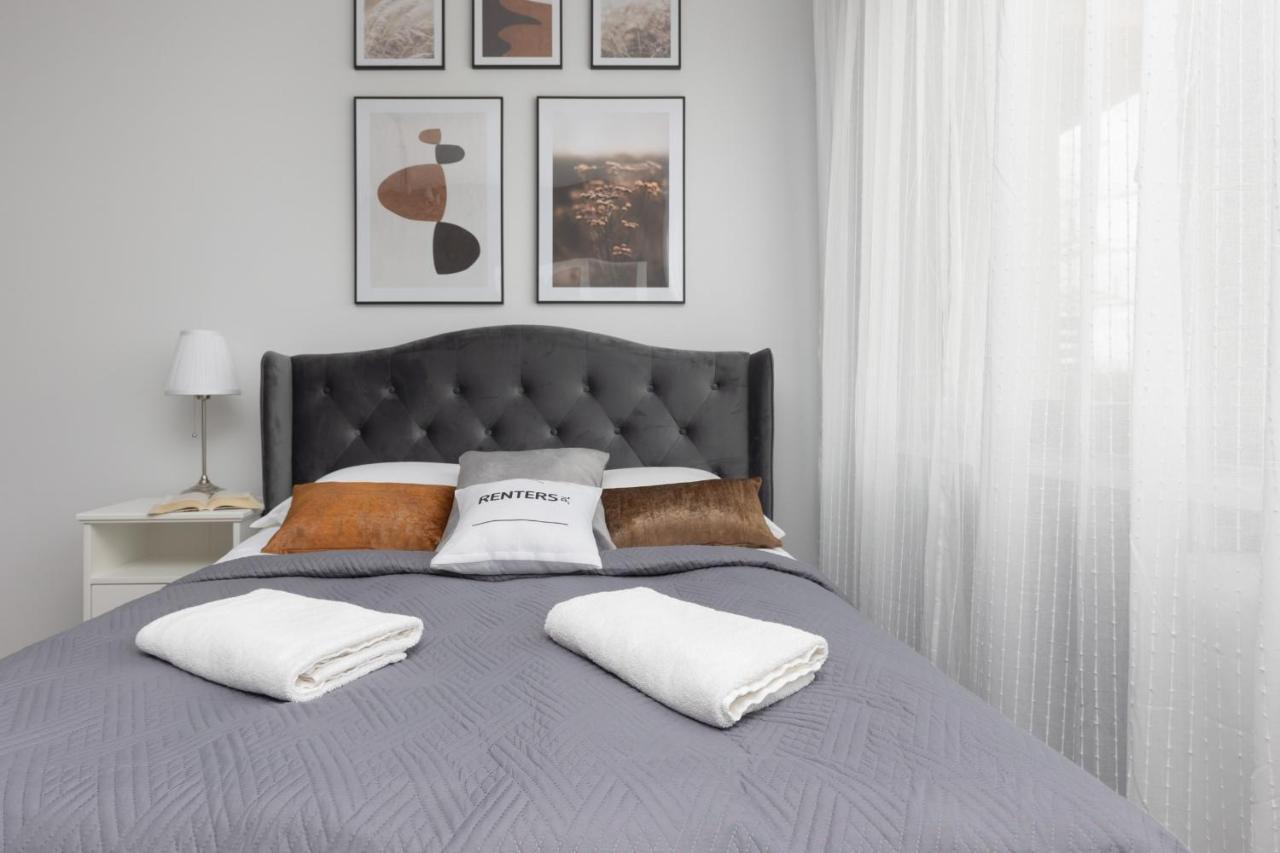 Comfy & Trendy Studio Wola By Renters Butas
